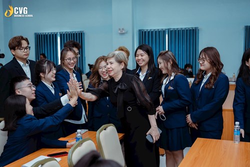 Học Bổng Trường Doanh Nhân CVG 2025 - Cơ Hội Nhận Đến 300 Triệu Đồng